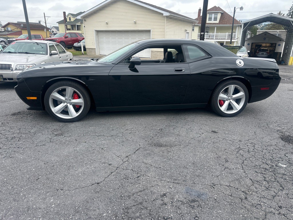 2009 Dodge Challenger Image 2