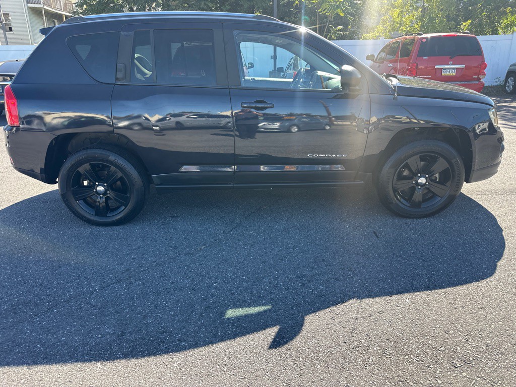 2011 Jeep Compass Image 6