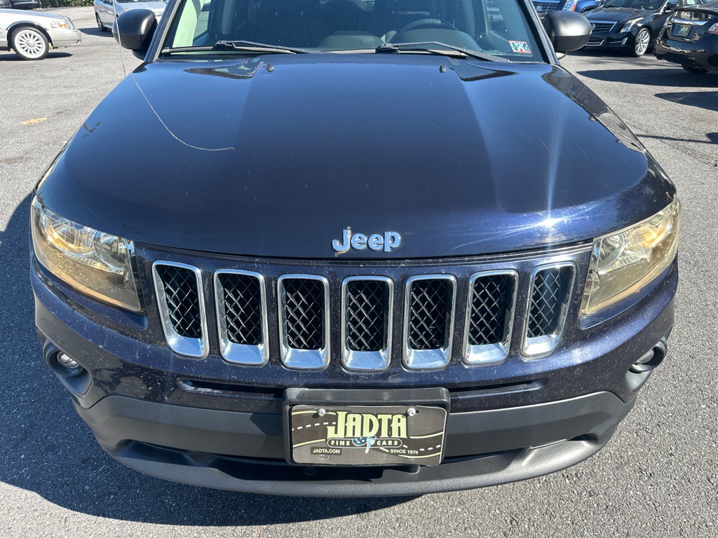 2011 Jeep Compass Image 8