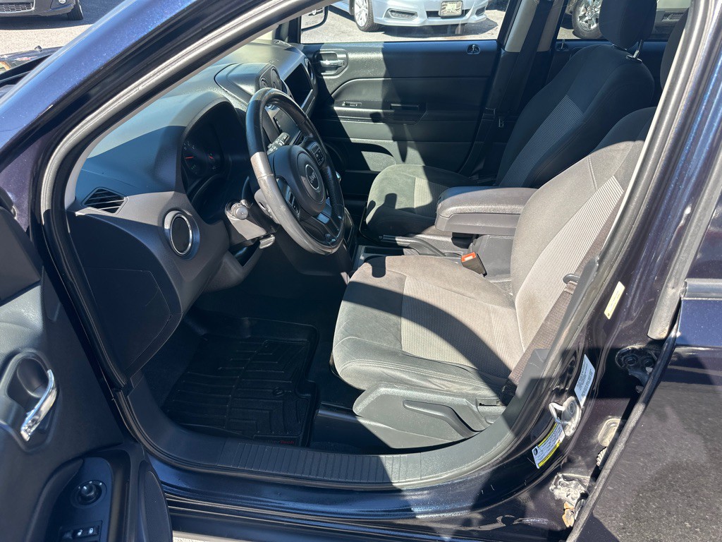 2011 Jeep Compass Image 15