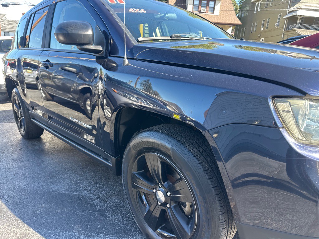 2011 Jeep Compass Image 38