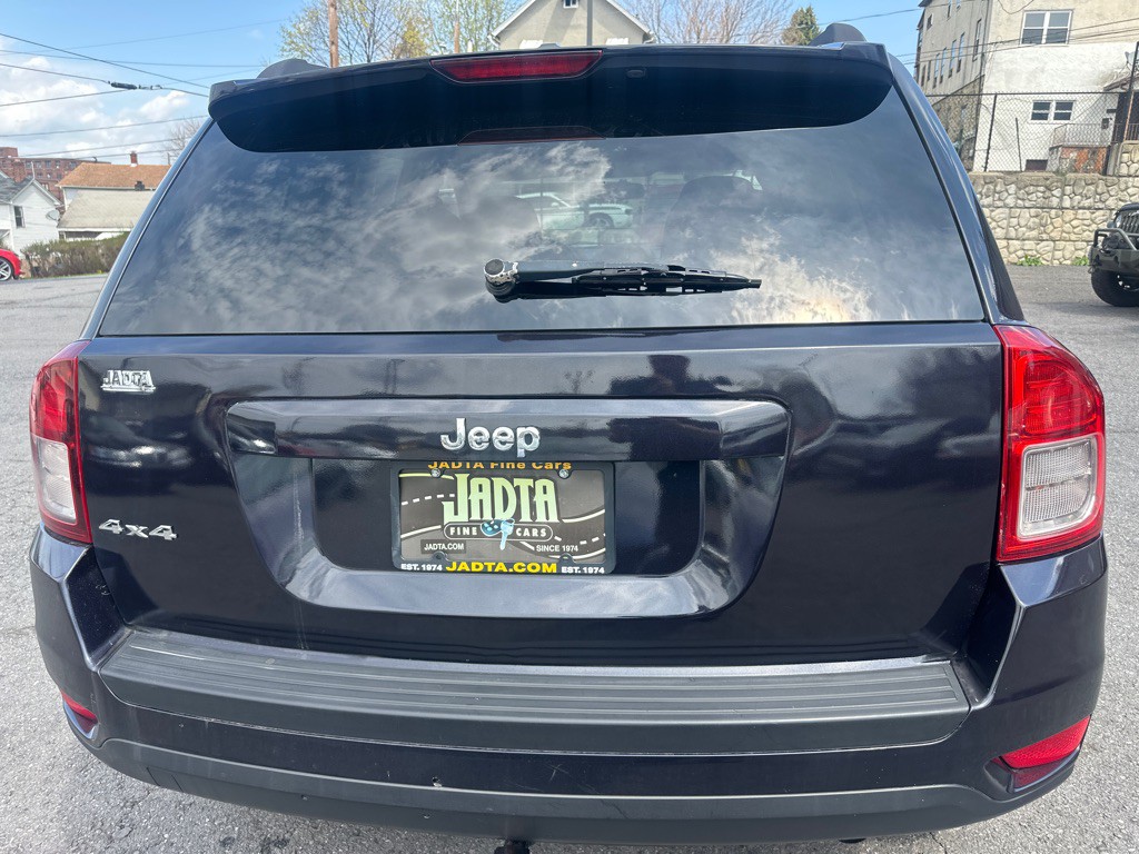 2011 Jeep Compass Image 3