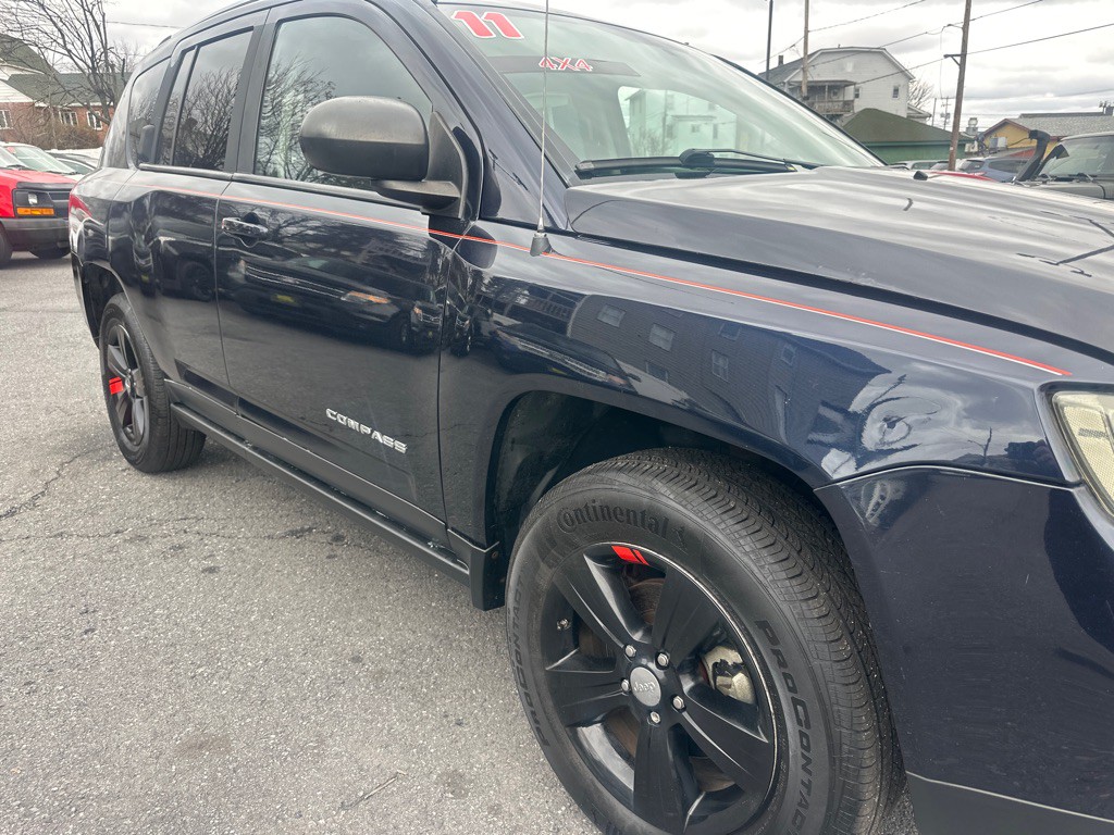 2011 Jeep Compass Image 17