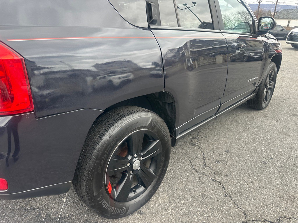 2011 Jeep Compass Image 23