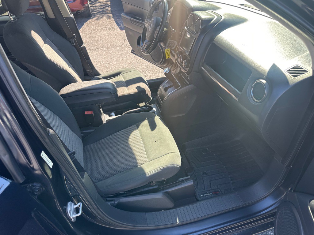 2011 Jeep Compass Image 35