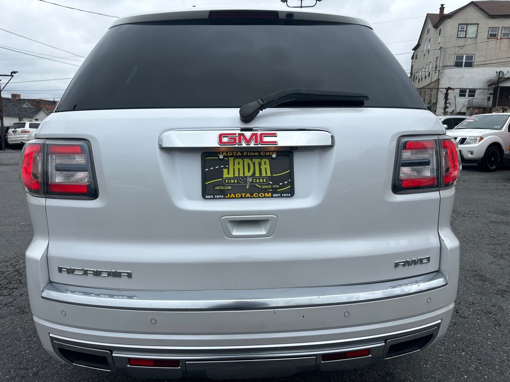 2016 GMC Acadia Image 7