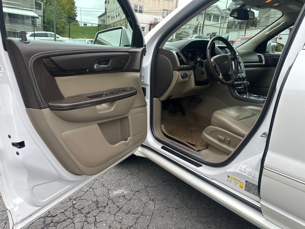 2016 GMC Acadia Image 22