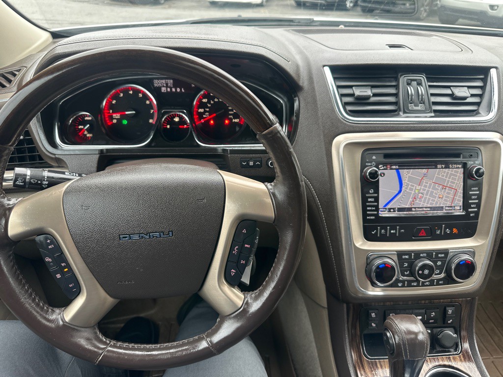 2016 GMC Acadia Image 32