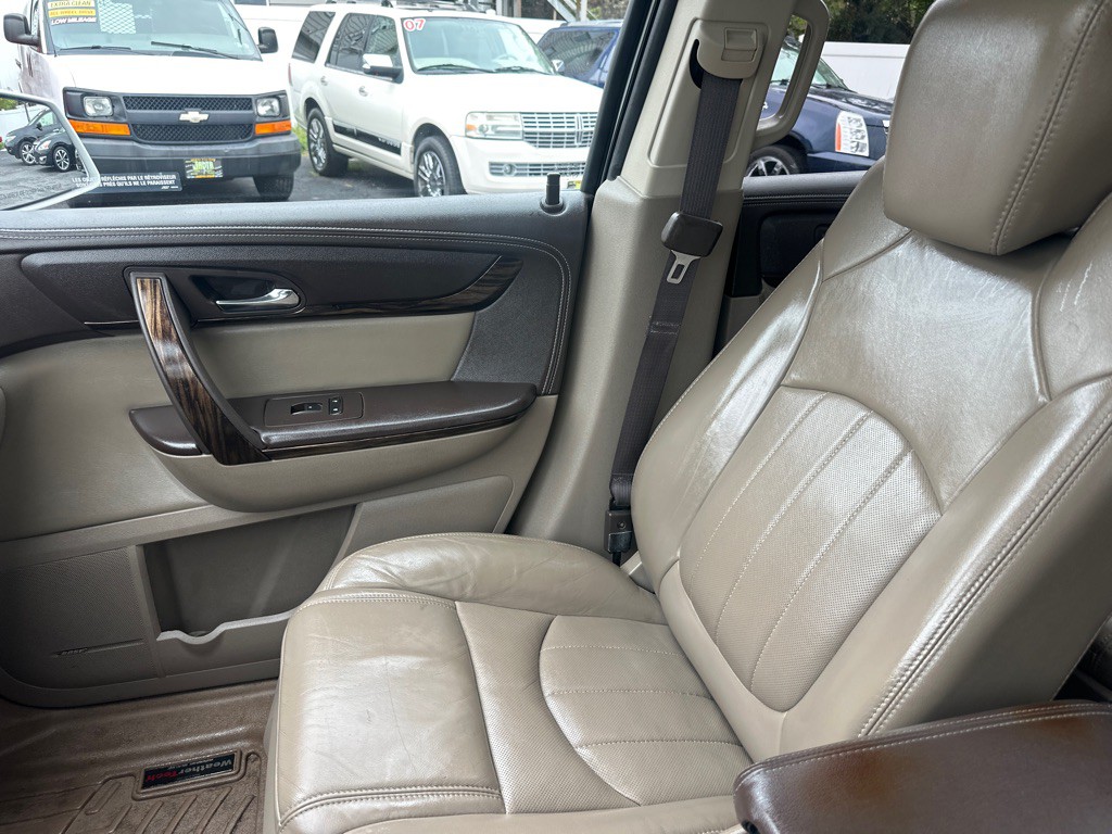 2016 GMC Acadia Image 43