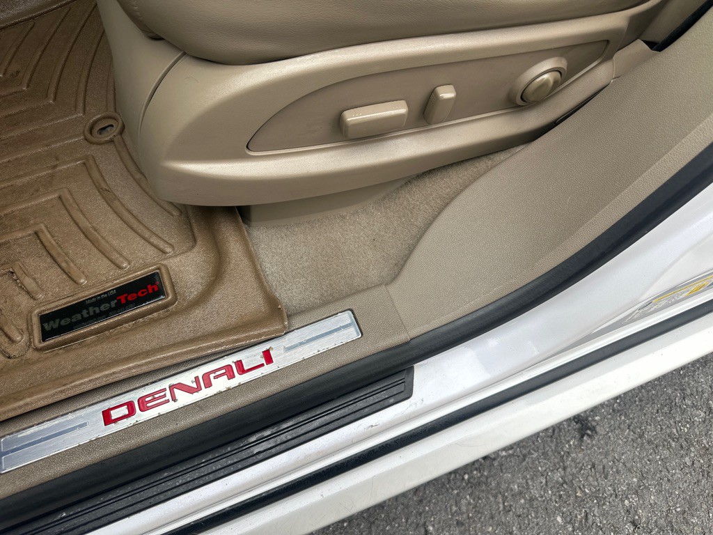 2016 GMC Acadia Image 44