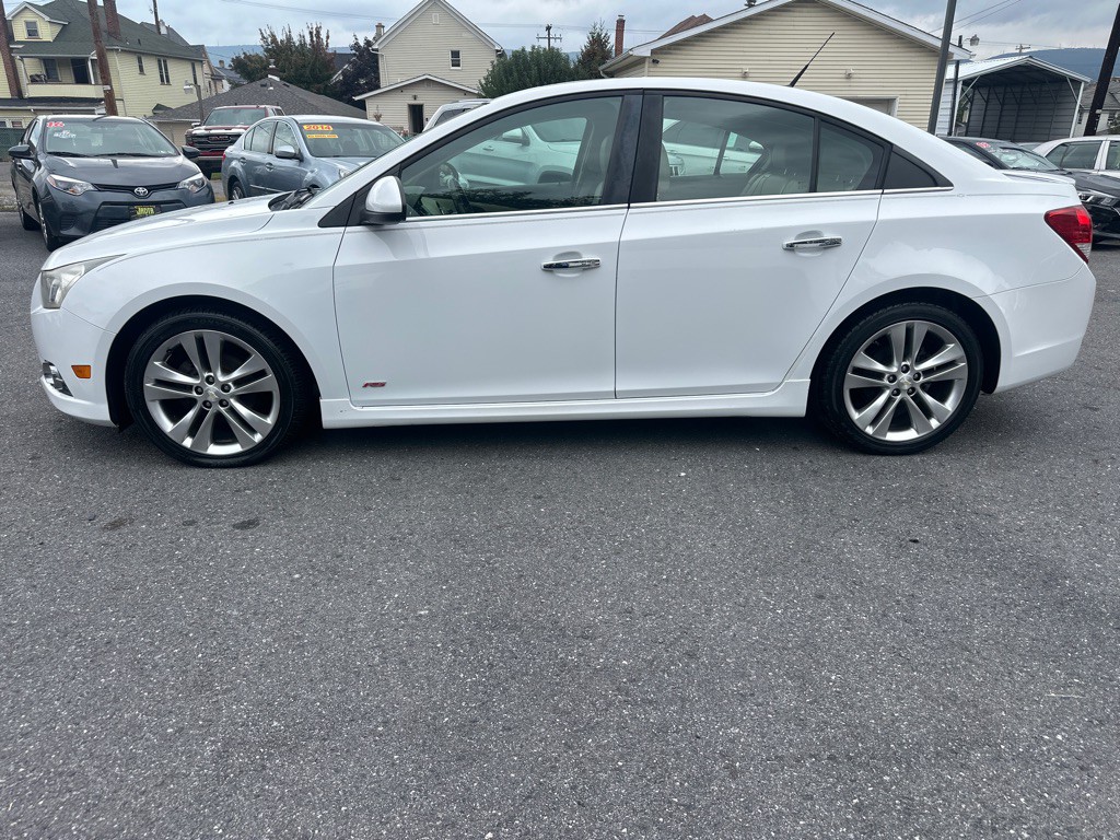 2013 Chevrolet Cruze Image 14