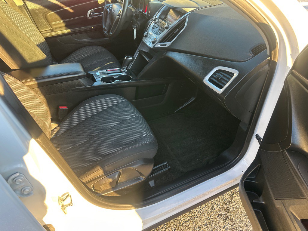 2017 GMC Terrain Image 24