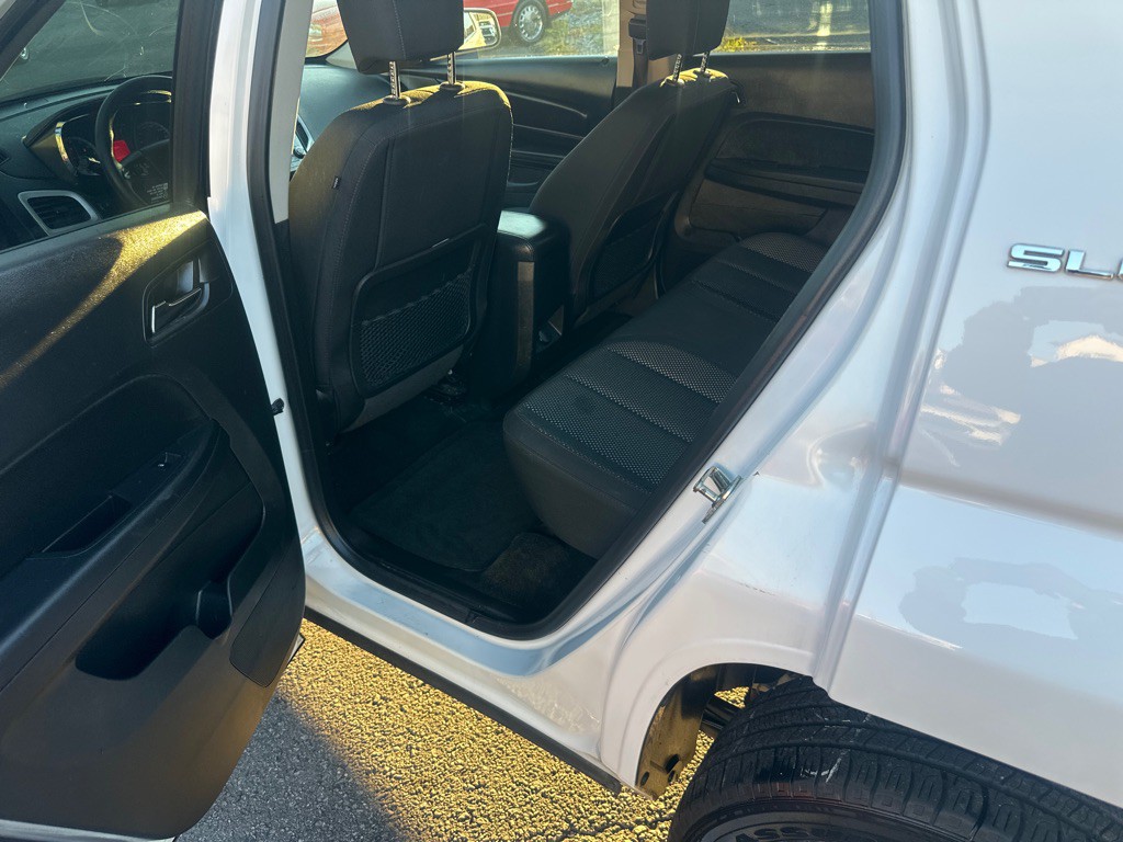 2017 GMC Terrain Image 27