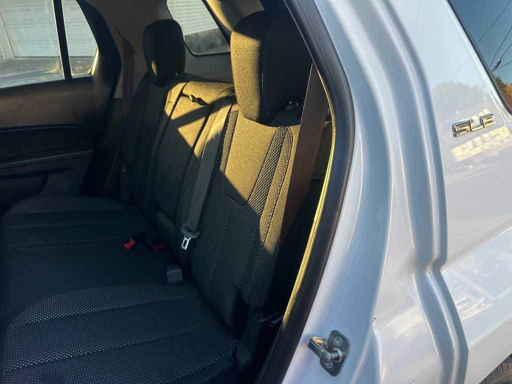 2017 GMC Terrain Image 28