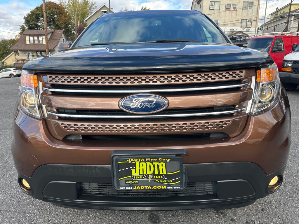 2012 Ford Explorer Image 2