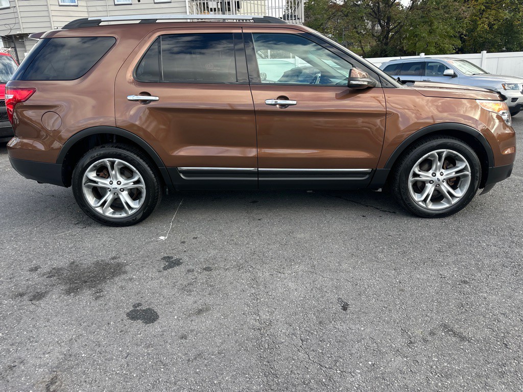 2012 Ford Explorer Image 4