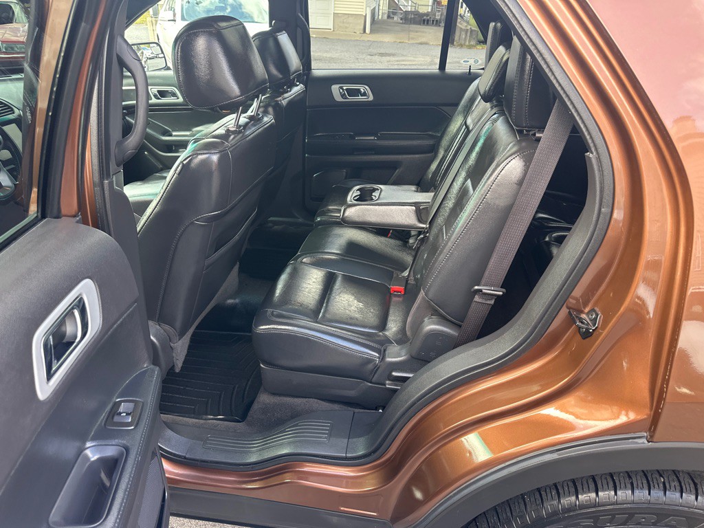 2012 Ford Explorer Image 15