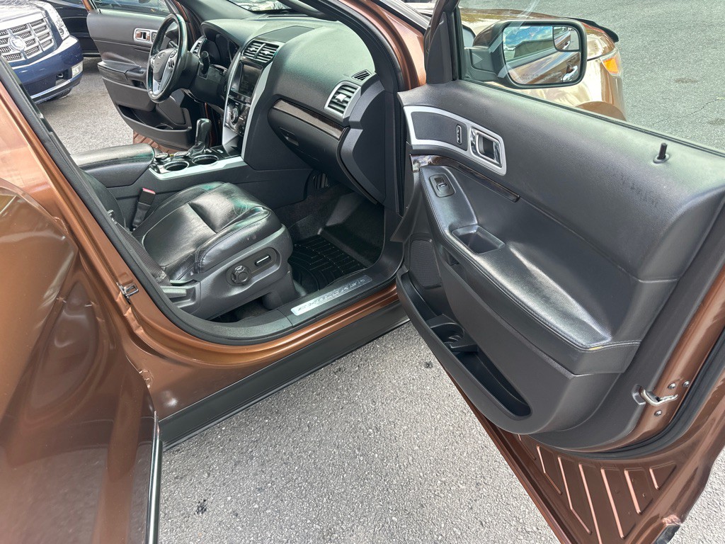 2012 Ford Explorer Image 32