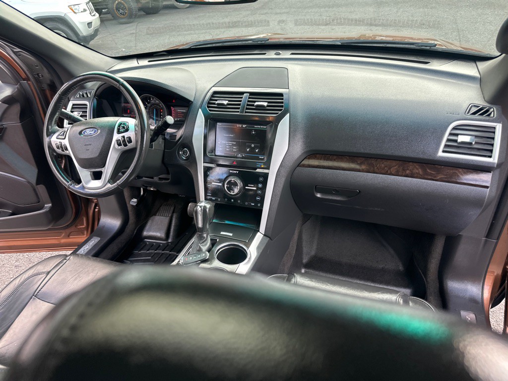 2012 Ford Explorer Image 35