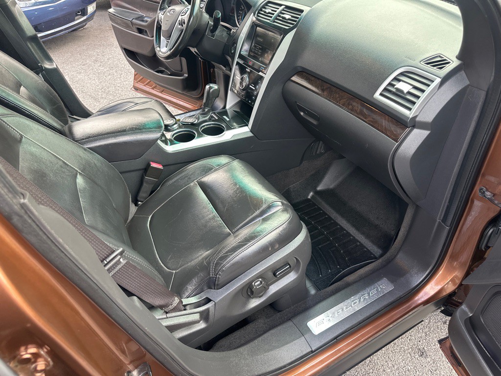 2012 Ford Explorer Image 37