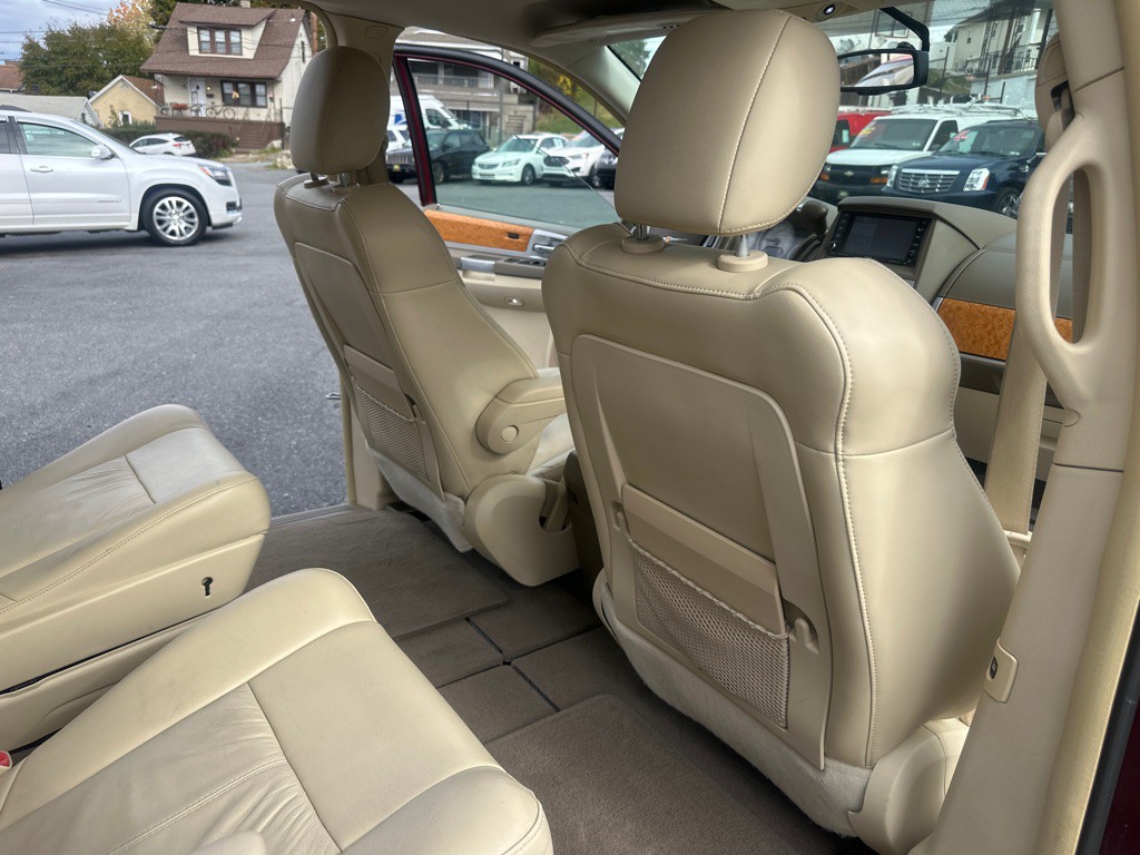 2008 Chrysler Town & Country Image 25
