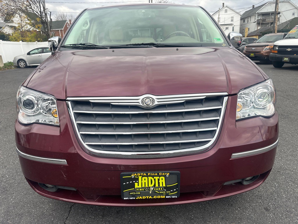 2008 Chrysler Town & Country Image 42