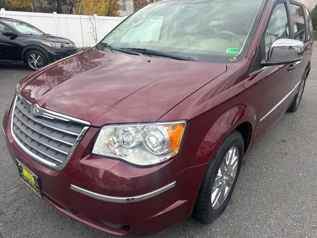 2008 Chrysler Town & Country Image 43