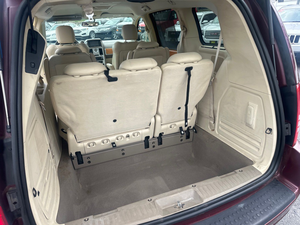 2008 Chrysler Town & Country Image 51