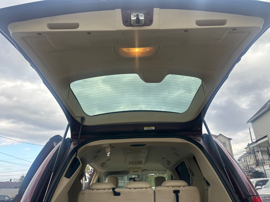 2008 Chrysler Town & Country Image 52