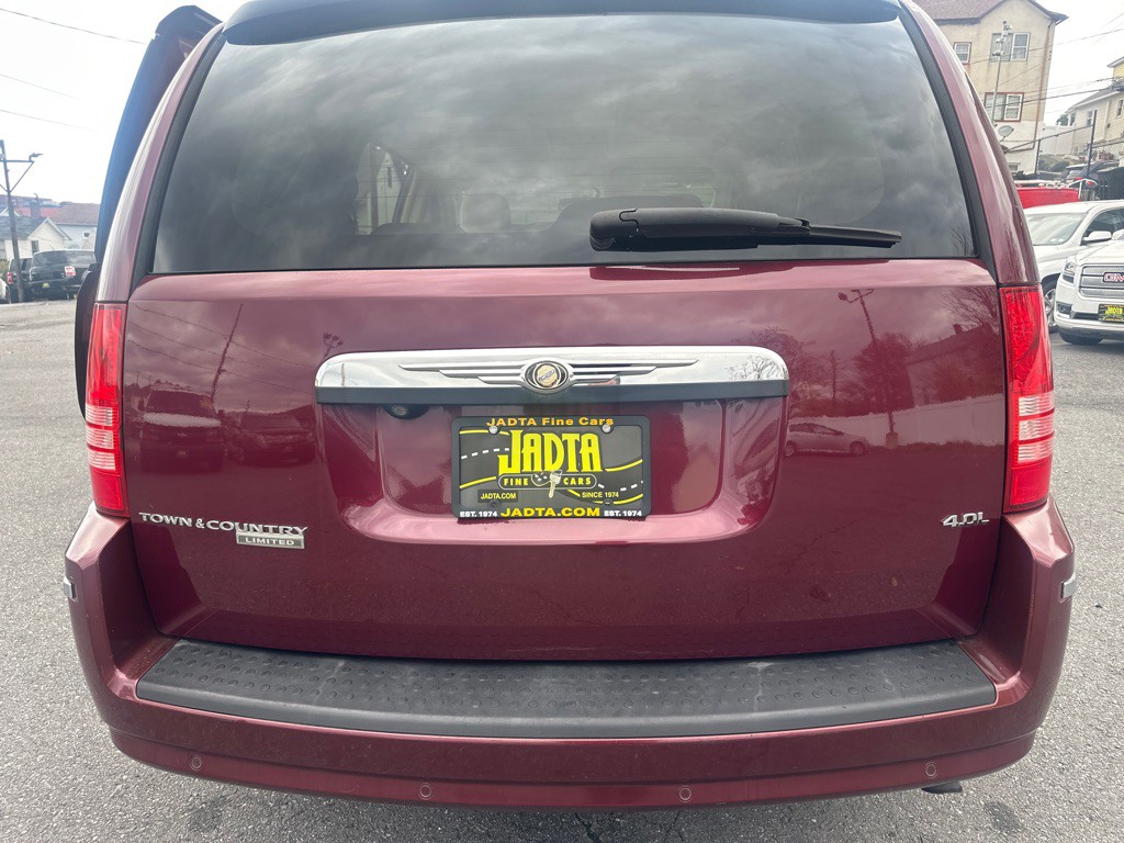 2008 Chrysler Town & Country Image 56