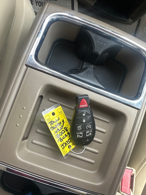 2008 Chrysler Town & Country Image 66