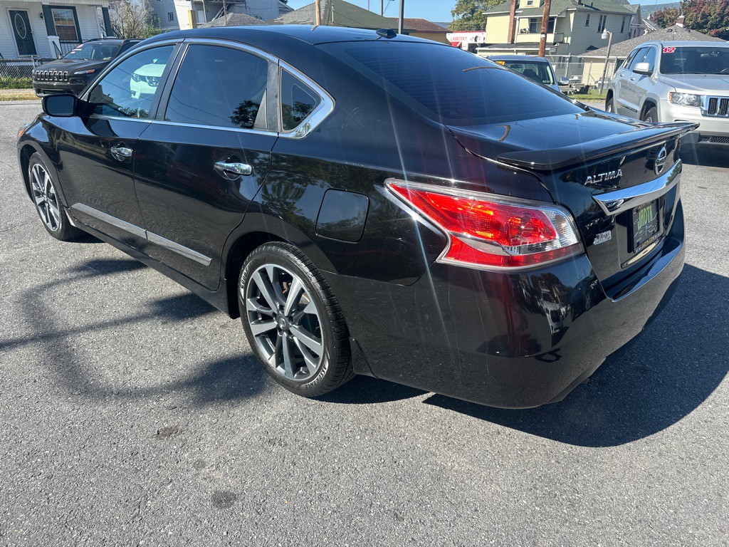 2015 Nissan Altima Image 3