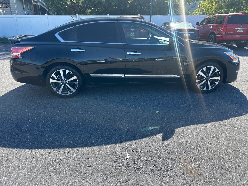 2015 Nissan Altima Image 6