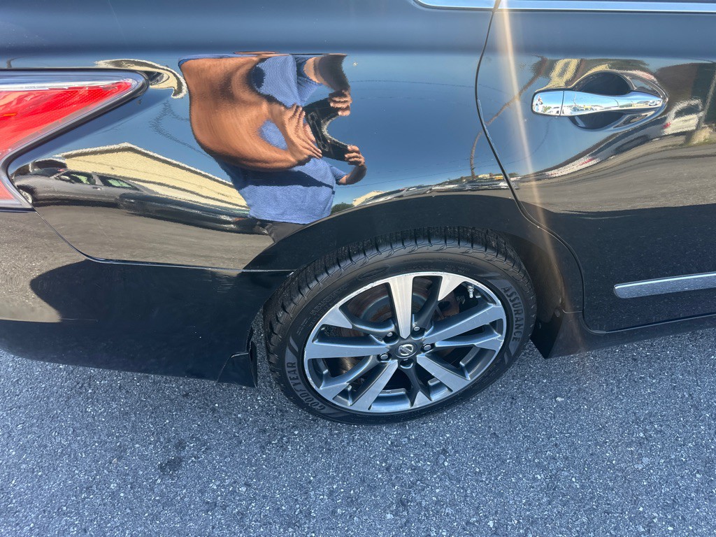 2015 Nissan Altima Image 12