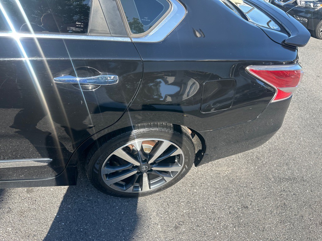 2015 Nissan Altima Image 15