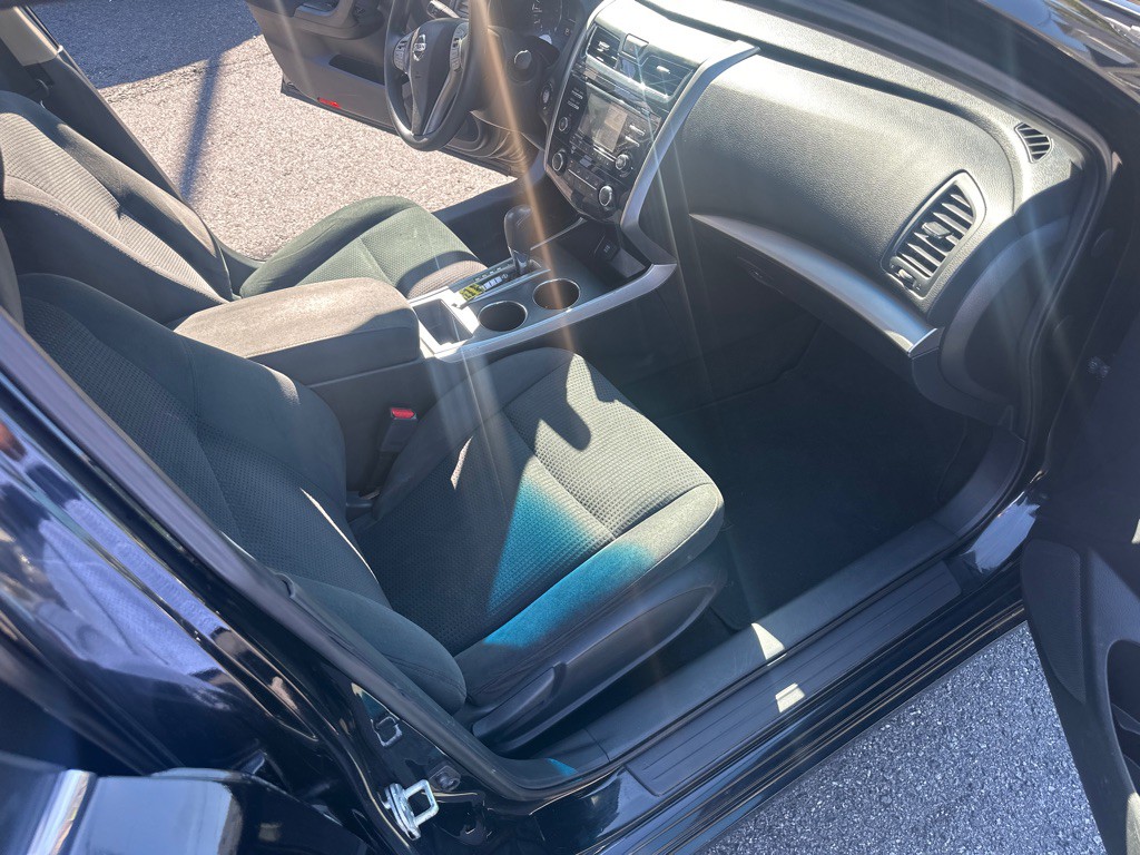 2015 Nissan Altima Image 23