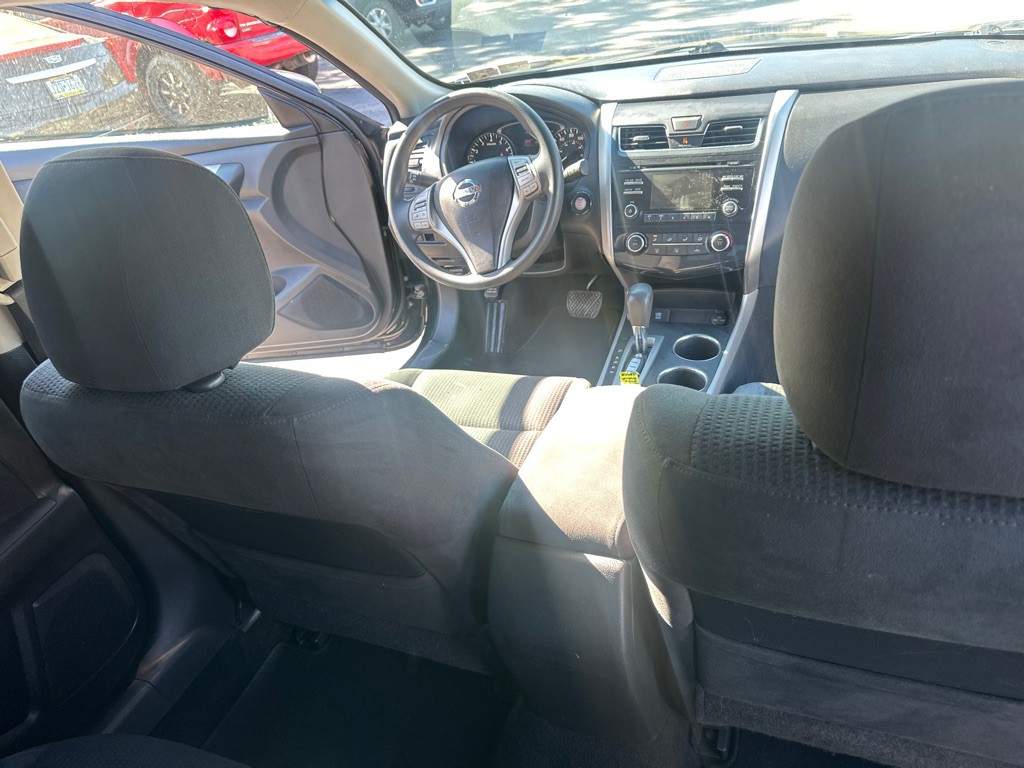 2015 Nissan Altima Image 26