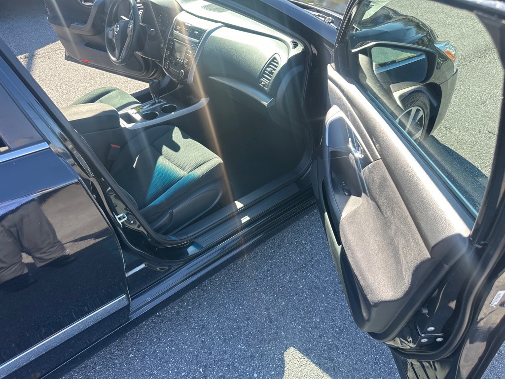 2015 Nissan Altima Image 31