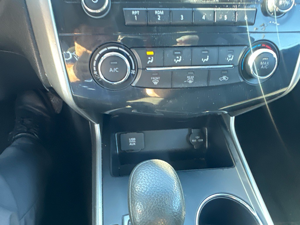2015 Nissan Altima Image 39