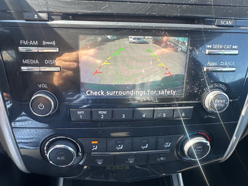 2015 Nissan Altima Image 45