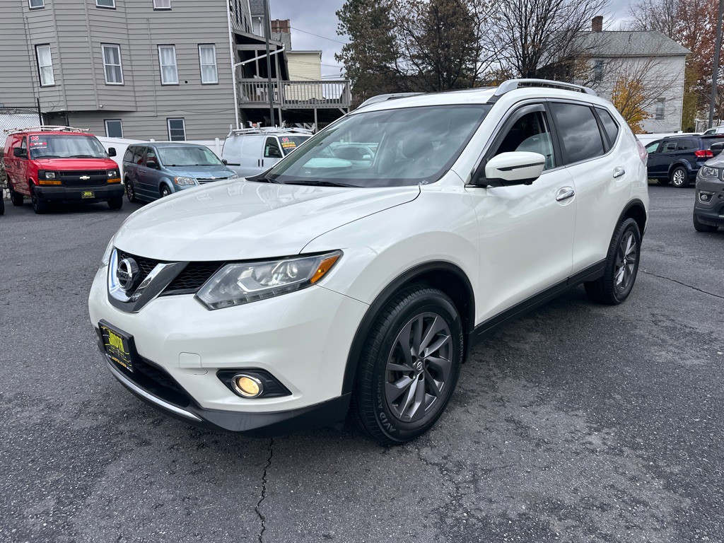 2016 Nissan Rogue Image 1