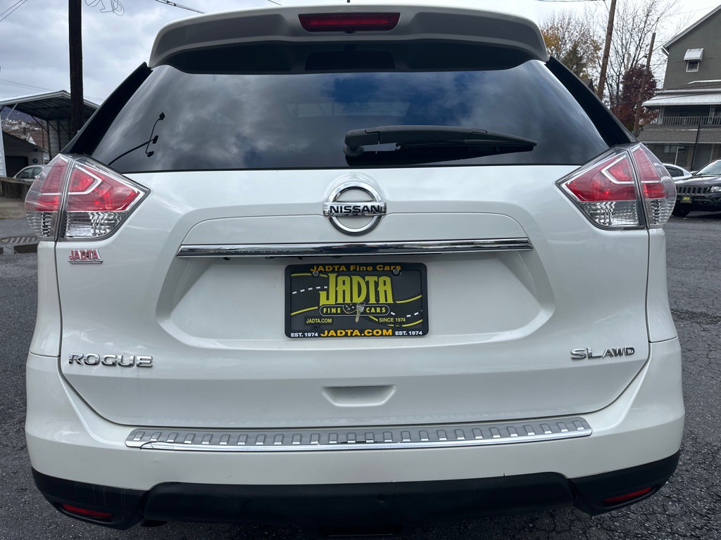 2016 Nissan Rogue Image 8