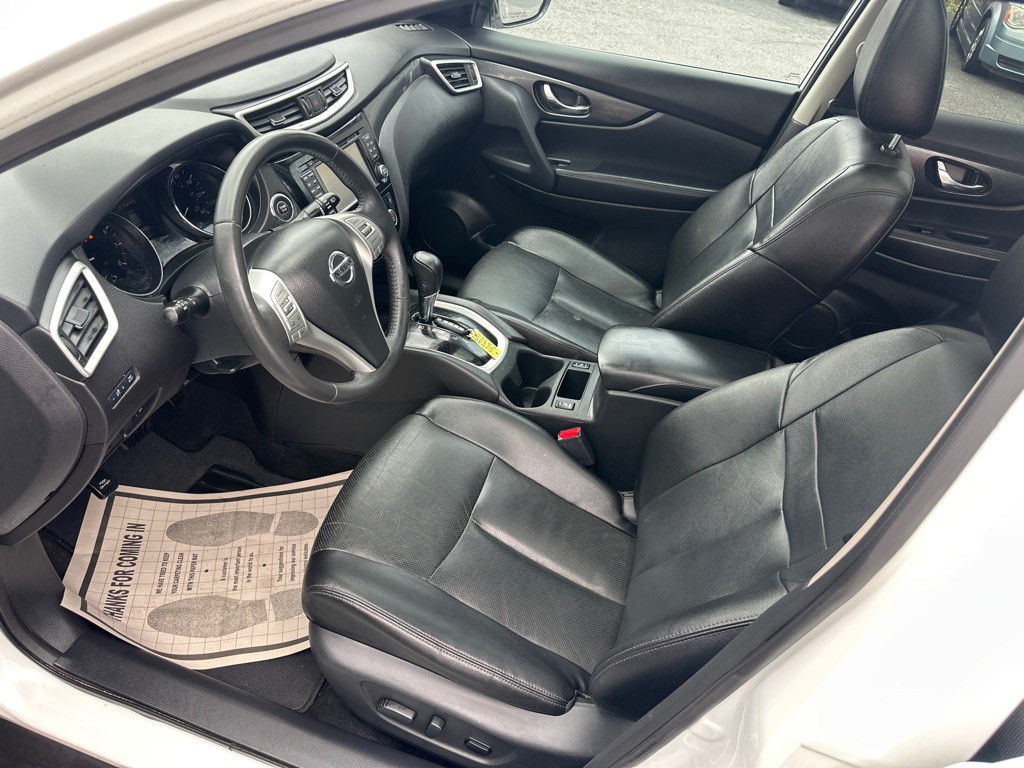 2016 Nissan Rogue Image 19