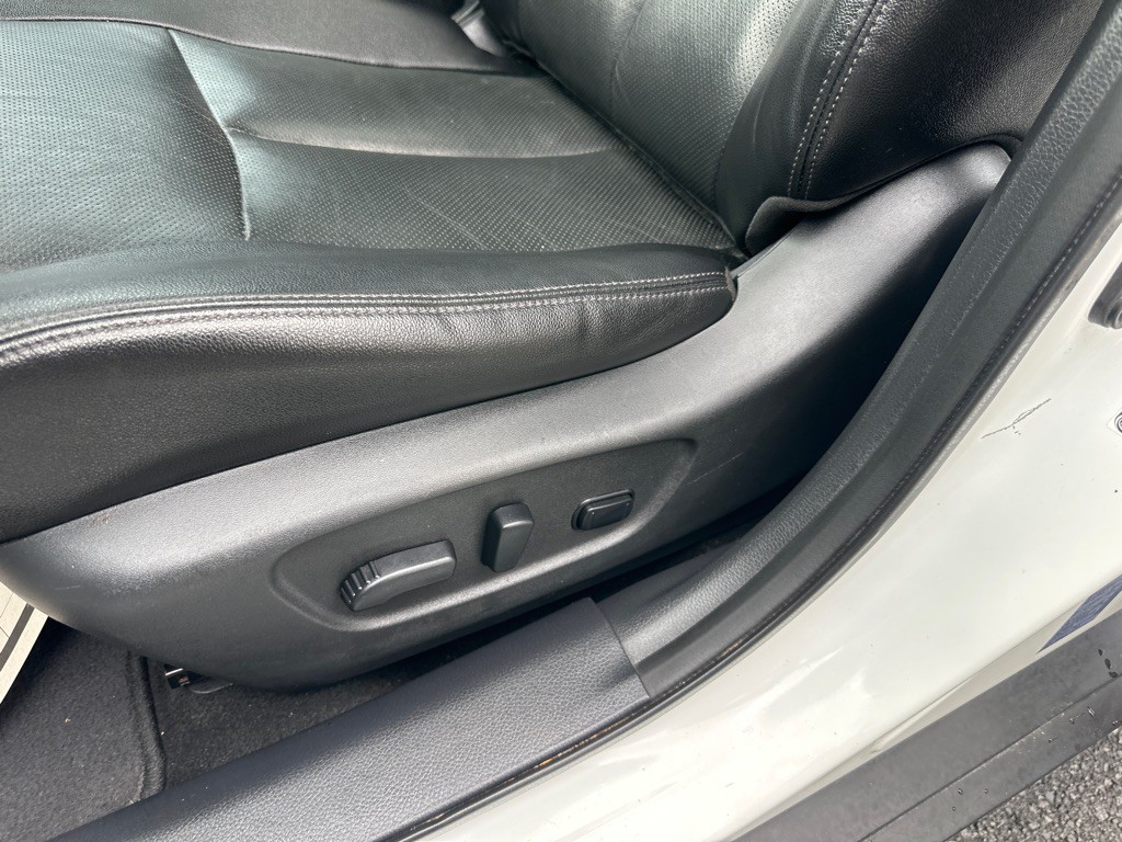 2016 Nissan Rogue Image 24