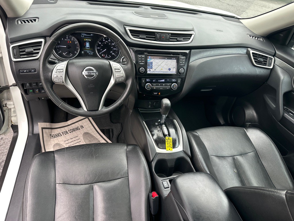 2016 Nissan Rogue Image 26