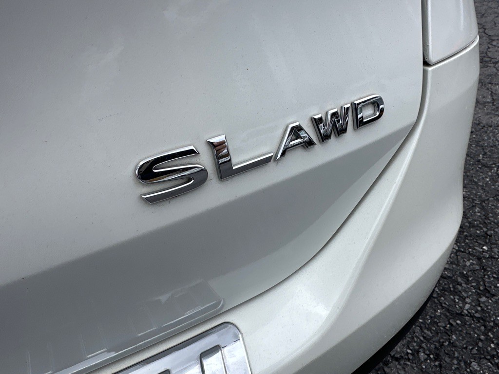 2016 Nissan Rogue Image 28