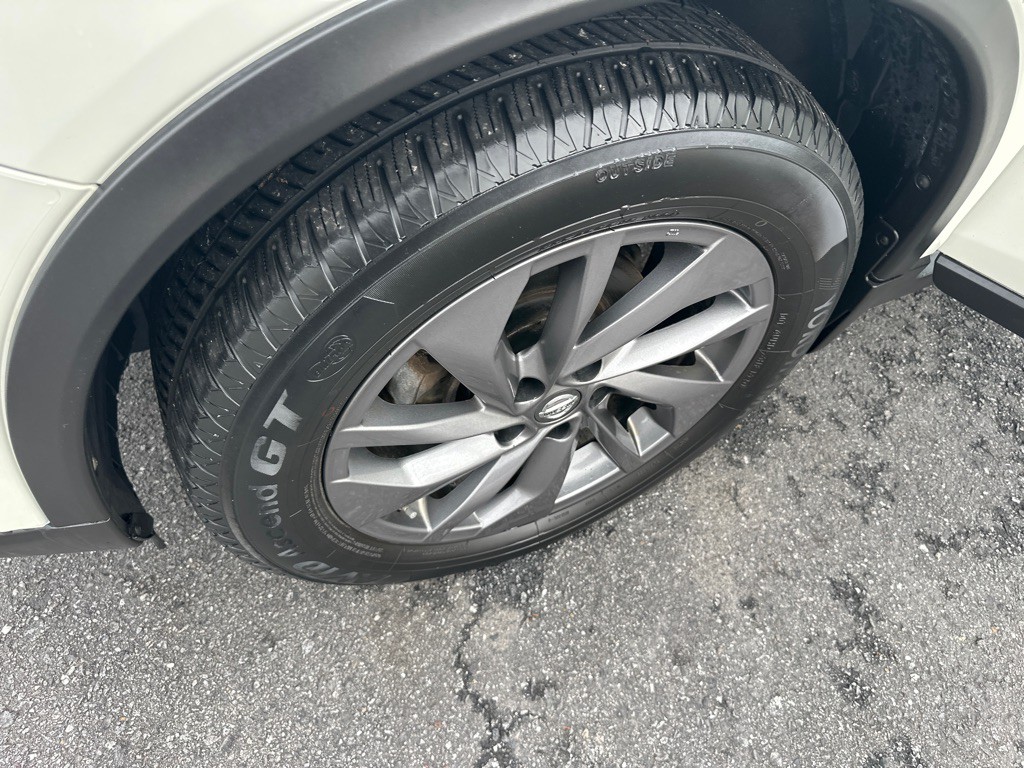 2016 Nissan Rogue Image 44