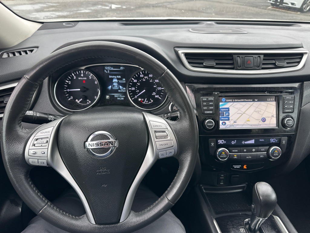 2016 Nissan Rogue Image 57