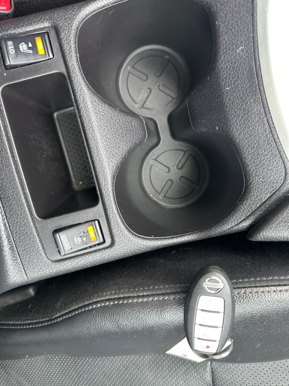 2016 Nissan Rogue Image 58