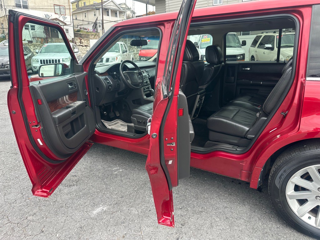 2009 Ford Flex Image 2